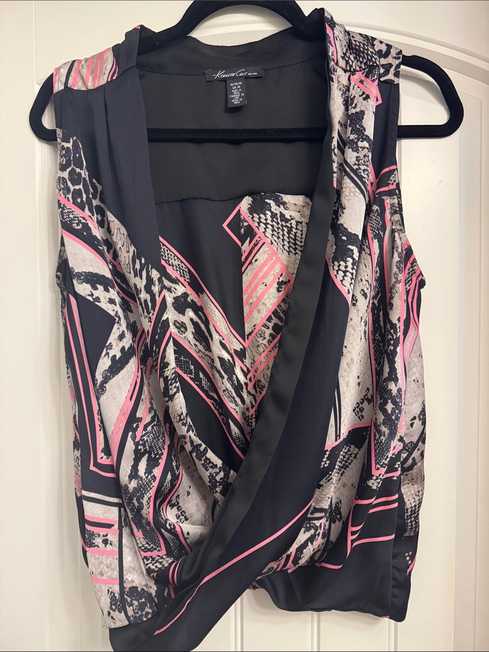 Kenneth Cole Black & Cream Mixed-Print Sleeveless Wrap Top, Excellent, M